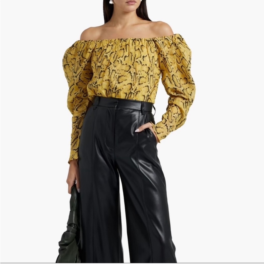 Frame off the shoulder python print Billow top